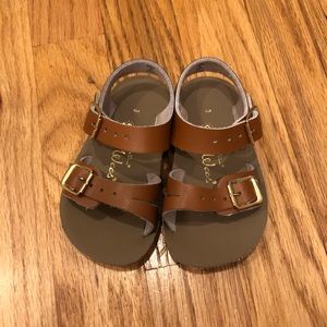 Brown Sea Wees baby sandals, size 3